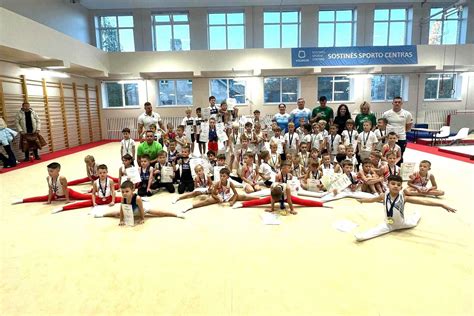 vaikų gimnastikos treniruotė
