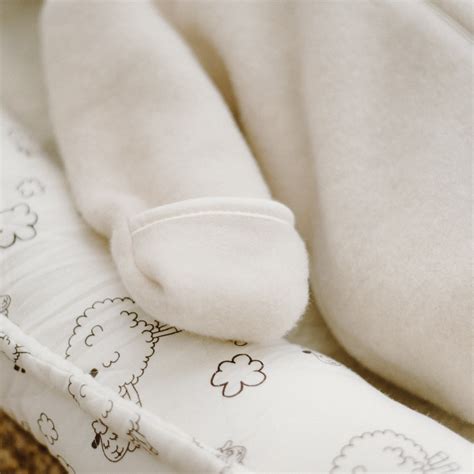 asortimentas merino vilnos drabužėlių kūdikiams