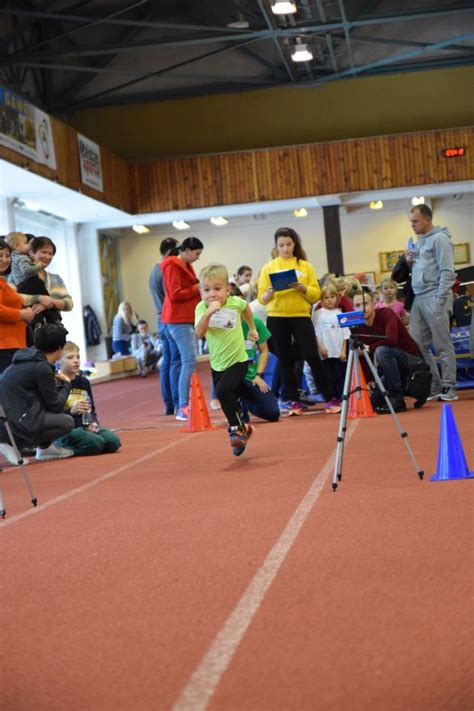 Vaikų sporto varžybų akimirka