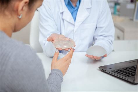Priežiūra po krūtų didinimo operacijos
