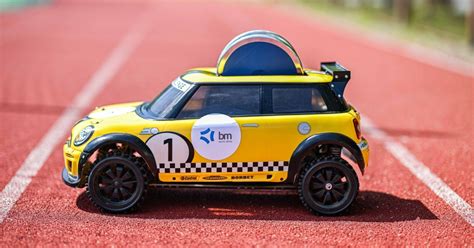 Vaikiški radijo bangomis valdomi automobiliai