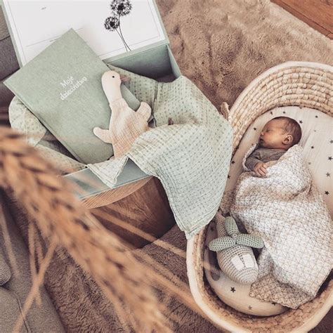 Apvalus kūdikio lopšys