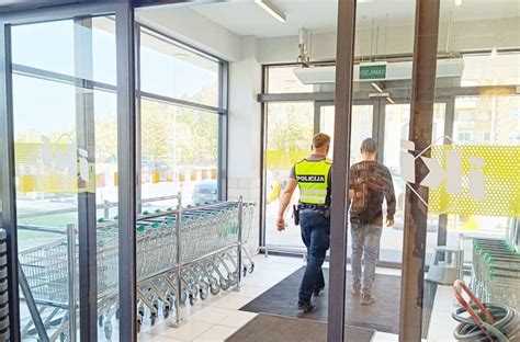 Simbolis, nurodantis informacijos centro vietą prekybos centre