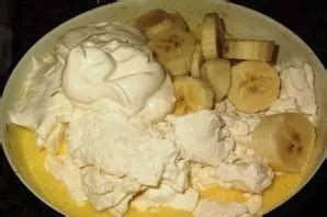 Įvairūs varškės, bananų ir kiaušinių patiekalai