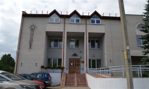 Schematinis įėjimas į socialinės globos namus