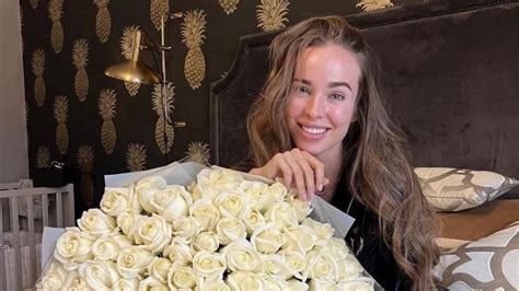 Viktorija Siegel švenčia gimtadienį Dubajuje