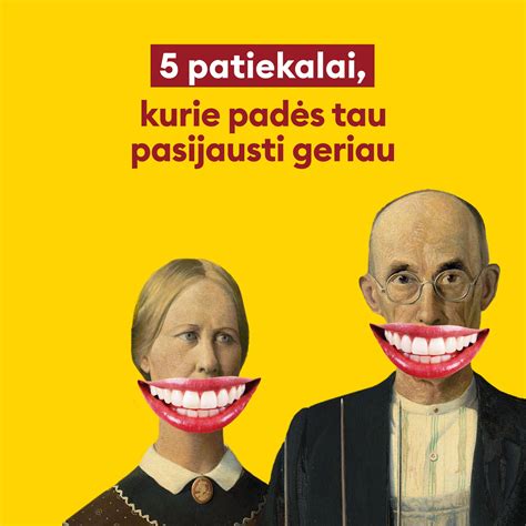 Žmonės linksminasi karaoke