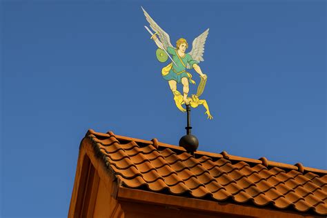 Vėtrungė, rodanti vėjo kryptį