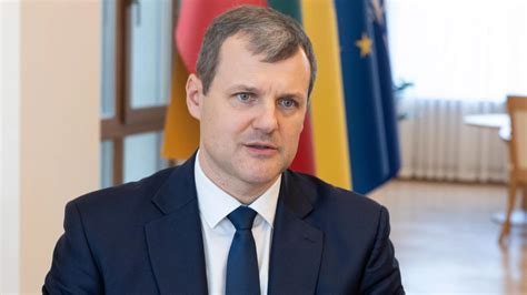 Ministras pirmininkas apdovanoja