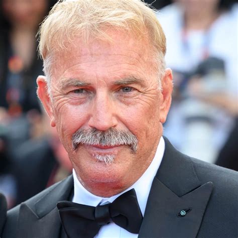 Kevin Costner su vaikais