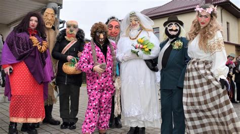 Užgavėnių persirengėliai Aukštelkes socialinės globos namuose