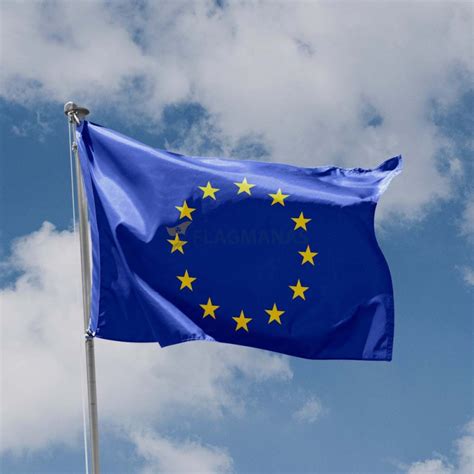 Europos Sąjungos vėliava ir Lietuvos vėliava šalia
