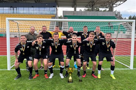 Tarptautinio futbolo turnyro dalyviai