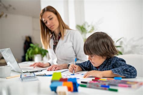 Vaikas atlieka diagnostinį vertinimo testą