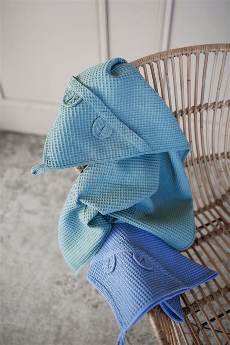 rankšluostis vaikui su gobtuvu