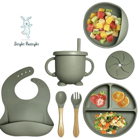 rinkinys vaikiškų indų su puoduku, lėkštute ir dubenėliu