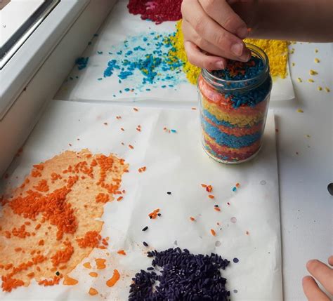 vaikai mokosi atpažinti emocijas