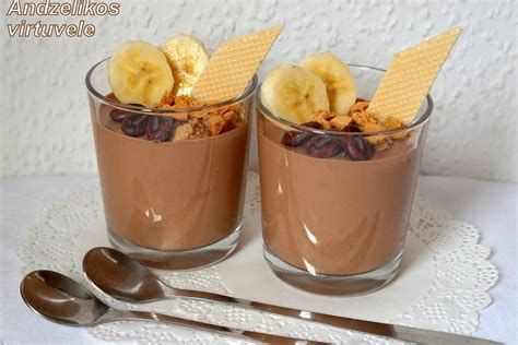 Varškės ir bananų desertas