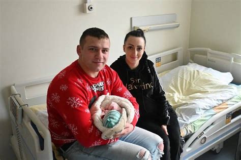 Šeima ir naujagimis ligoninėje