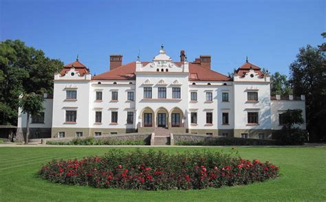 Okuličių giminės herbas arba Latavėnų dvaras