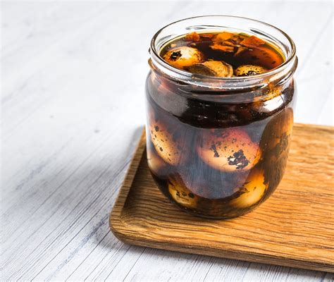 Marinuoti kiaušiniai su jalapeno pipirais