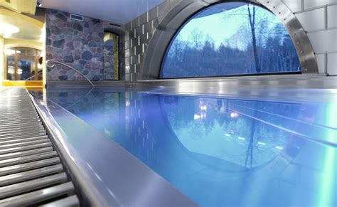 Kūdikių SPA centras su baseinu