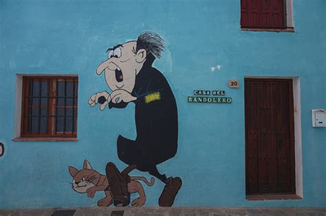 Smurfų kaimelis miške