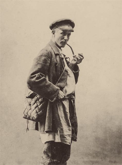 Grafas Benediktas Henrikas Tiškevičius su fotoaparatu