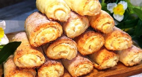 Nuotrauka su skirtingais varškės sausainių tipais
