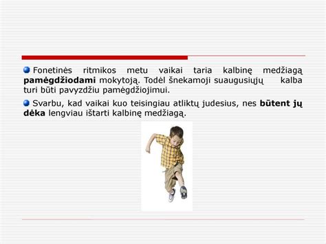 Vaikai atlieka rankų judesius dainuodami