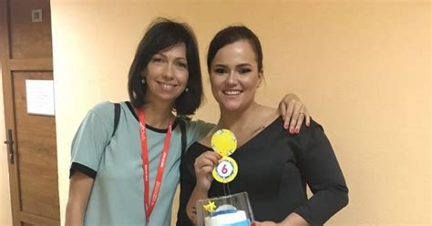 Valerija Iljinaitė vaikystėje su smuiku