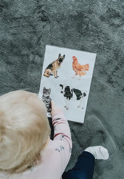 Madonos su Kūdikiu vaizdiniai skirtingais meniniais stiliais