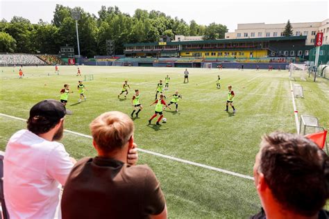 Jaunųjų futbolininkų treniruotės naujame stadione