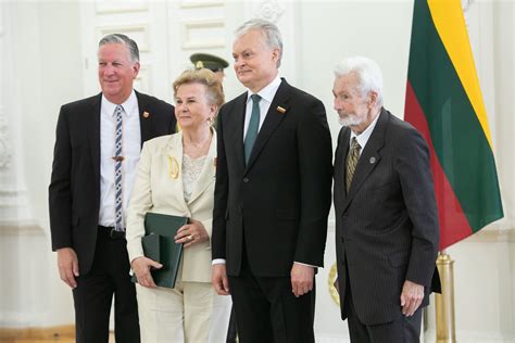 Nijolė Šniokienė apdovanojimų ceremonijoje