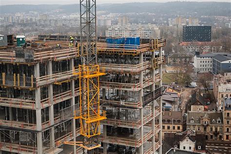 Statybos ir įrengimo procesas