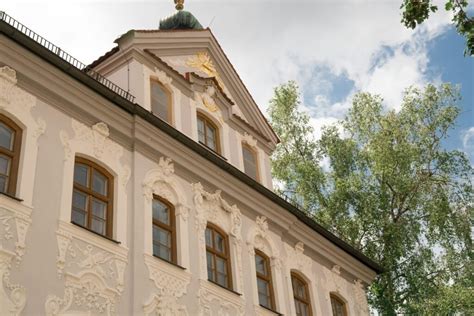 Istorinių pastatų rekonstrukcija