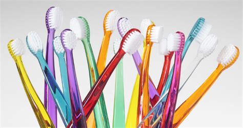 Vaikiški dantų šepetėliai ir pastos