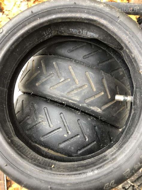 Vaikiško vežimėlio ratai skirtingų dydžių