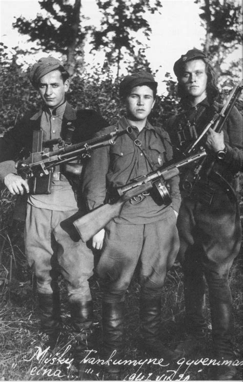 Įvairių Bakugano veikėjų piešinių pavyzdžiai