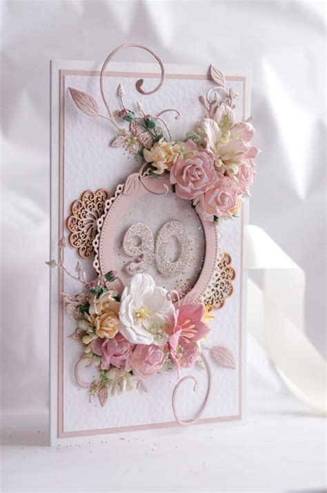 Rankų darbo atvirukas mergaitei su gėlytėmis