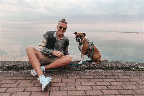 Tadas Juodsnukis ir jo šuo