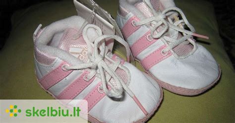 Kūdikio batukai su skirtingais dizainais