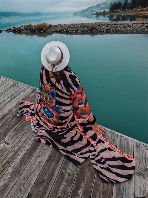 simbolinis paveikslas, rodantis skirtingas gimimo dienas ir jų įtaką