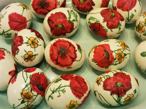 Dekupažo technika papuoštas margutis