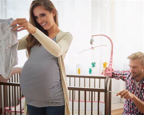 Nėščia moteris, laukianti kūdikio