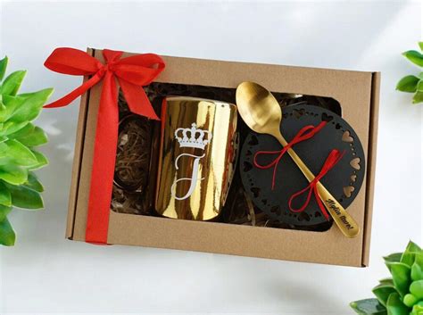 Dovanų dėžutė su personalizuotu šaukšteliu