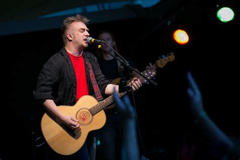 Arnoldas Lukošius vedantis televizijos laidą