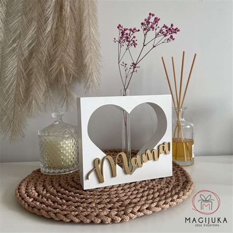 Rankų darbo vazelė mamai