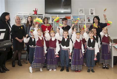 vaiku piešiniai-paroda