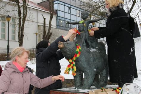 Skulptoriaus Nerijaus Kavaliausko dirbtuvės Valkininkuose